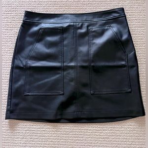 NWT - LOFT Petite Faux Leather Pocket Shift Skirt 
Size: 14 Petite - Black
